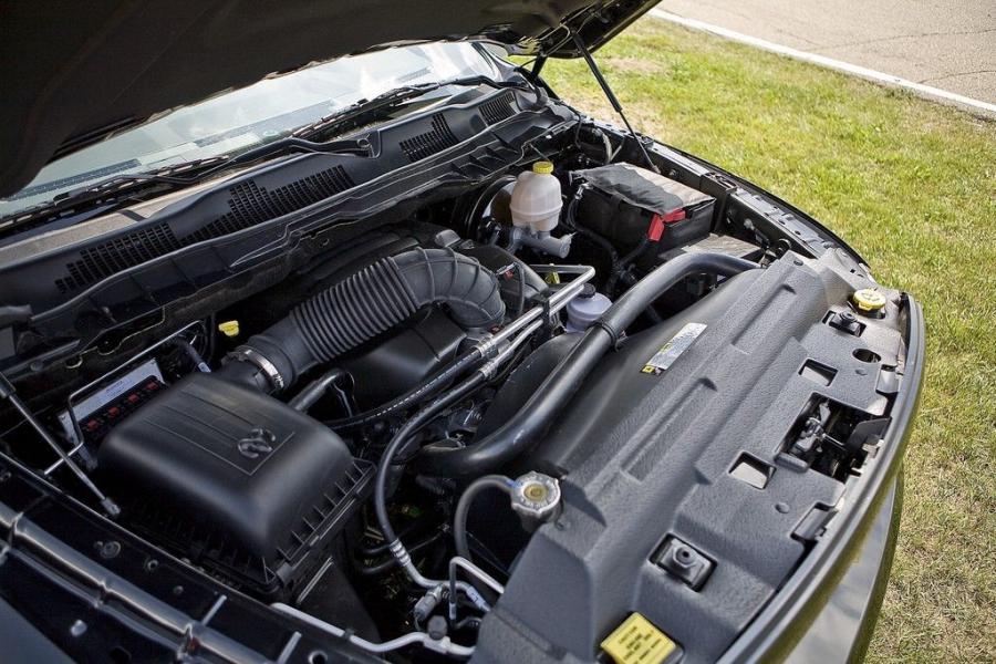  Dodge Ram 1500 RT 2009 года  (фото 11 из 30)